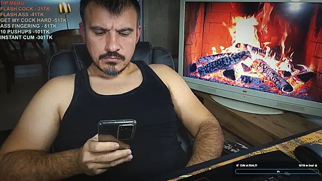 Snapshot of officeman7 chatting on 12/15/25, 05:17 officeman7 online show from 12/15/25, 05:17