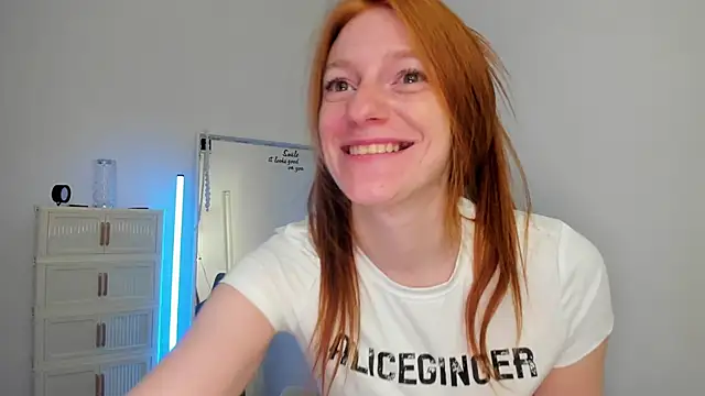 Aliceginger99 online show from 03/23/26, 06:28