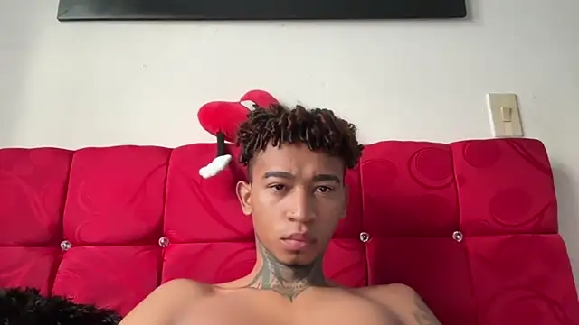 sexy blacks  online show from 10/17/25, 12:30