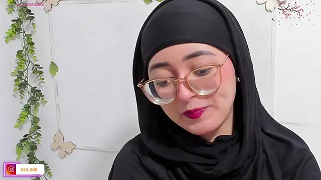 Snapshot of aysel_elid chatting on 10/01/25, 09:43 aysel elid online show from 10/01/25, 09:43