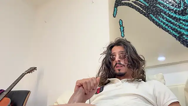 Snapshot of Adam_zen chatting on 02/17/25, 04:26 Adam zen online show from 02/17/25, 04:26