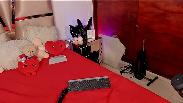 Nikole66  online show from 03/07/25, 04:46