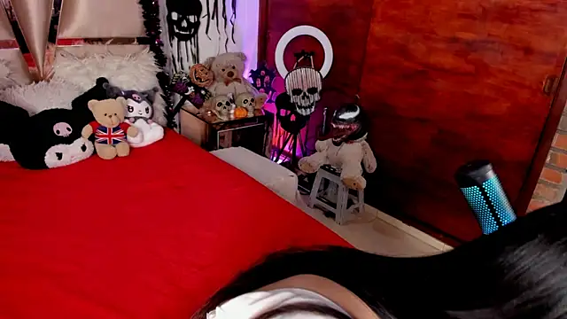 Nikole66  online show from 11/02/25, 02:47