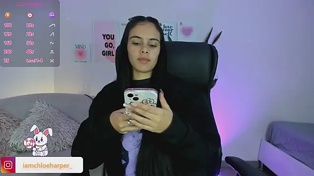 ChloeHarper  online show from 02/12/25, 11:51