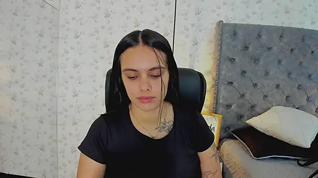 ChloeHarper  online show from 07/24/26, 02:26