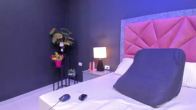 mia milff online show from 05/10/26, 06:13