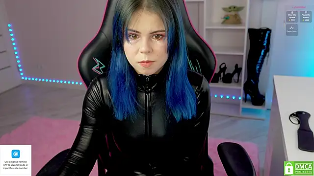 Latex Kitty online show from 09/12/25, 10:26