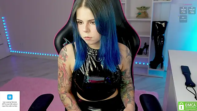 Latex Kitty online show from 09/13/25, 02:17