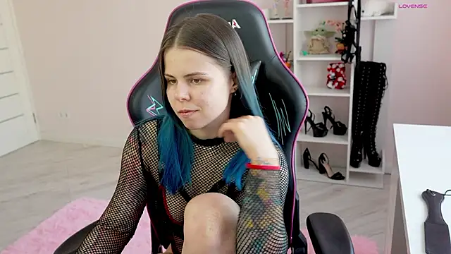 Latex Kitty online show from 03/19/26, 10:41