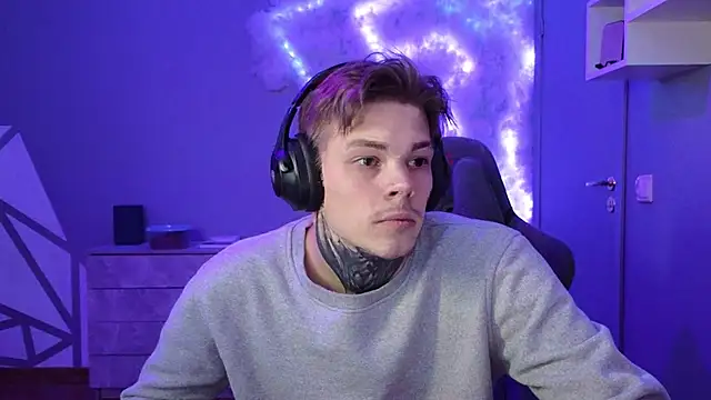 DENIS HERE online show from 12/08/24, 06:50