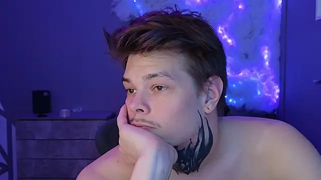 DENIS HERE online show from 12/31/24, 09:17