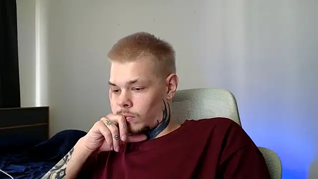Snapshot of DENIS_HERE chatting on 06/13/26, 05:27 DENIS HERE online show from 06/13/26, 05:27