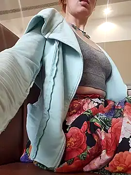 Exhibitionsplit online show from 02/06/25, 12:16