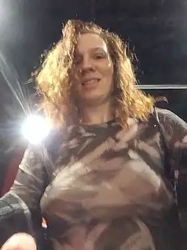 Exhibitionsplit online show from 03/06/26, 11:01