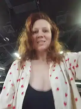 Exhibitionsplit online show from 05/31/26, 12:23