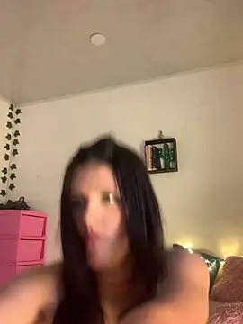 Snapshot of violet-333 chatting on 01/27/25, 09:22 violet-333 online show from 01/27/25, 09:22