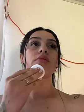 Snapshot of violet-333 chatting on 02/27/25, 08:20 violet-333 online show from 02/27/25, 08:20