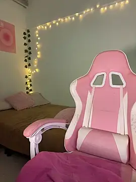 violet-333 online show from 02/13/26, 02:24