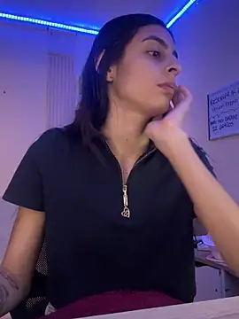 cristel 17 online show from 12/29/24, 01:45