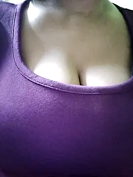 Shreya727 online show from 10/21/25, 07:58