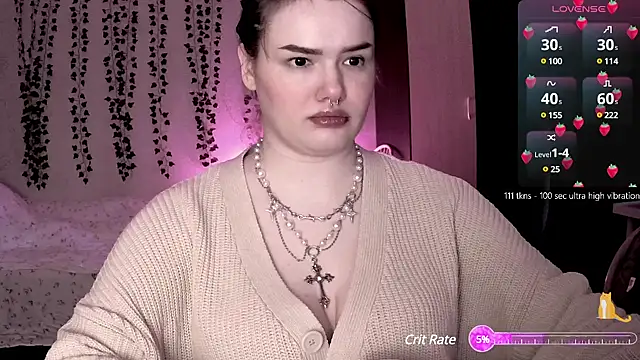 strawberry elfcat online show from 02/15/25, 02:04