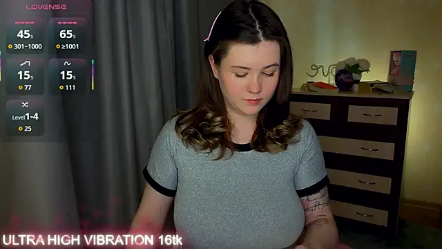 cutie mili online show from 08/04/26, 11:02