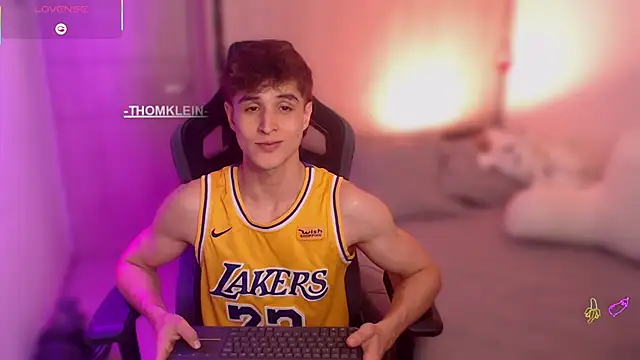 thomklein online show from 09/11/25, 07:47