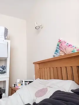 Snapshot of jonjoey123 chatting on 03/21/25, 12:06 jonjoey123 online show from 03/21/25, 12:06