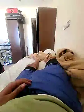 DesiRocco7 online show from 11/01/25, 08:05