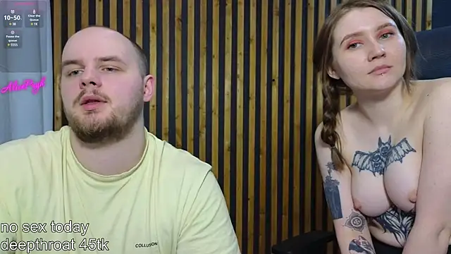 Snapshot of alicepugh chatting on 02/21/25, 06:37 alicepugh online show from 02/21/25, 06:37