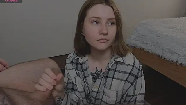 Snapshot of alicepugh chatting on 07/12/26, 01:57 alicepugh online show from 07/12/26, 01:57