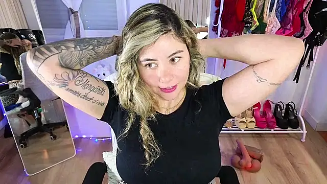 Tawny cox online show from 01/14/26, 09:26