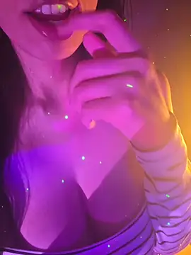 aloneathome online show from 12/04/25, 06:16