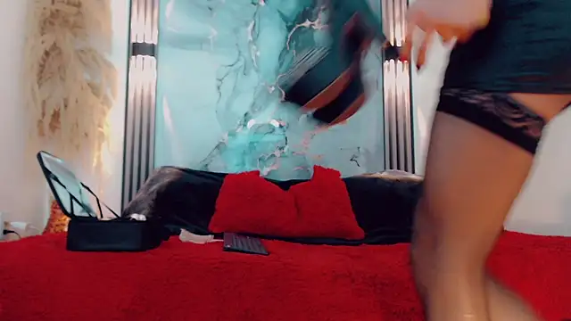 hilary rodriguez online show from 09/16/25, 07:15