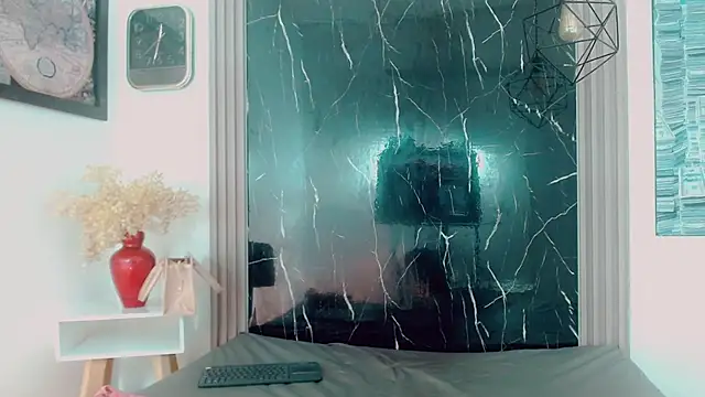 hilary rodriguez online show from 04/09/26, 07:30