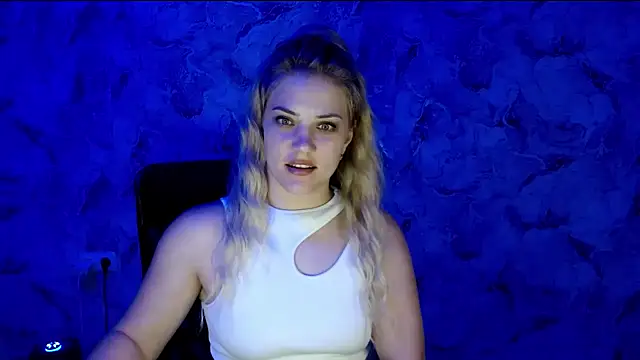 Snapshot of nika_gold1 chatting on 06/28/26, 06:47 nika gold1 online show from 06/28/26, 06:47