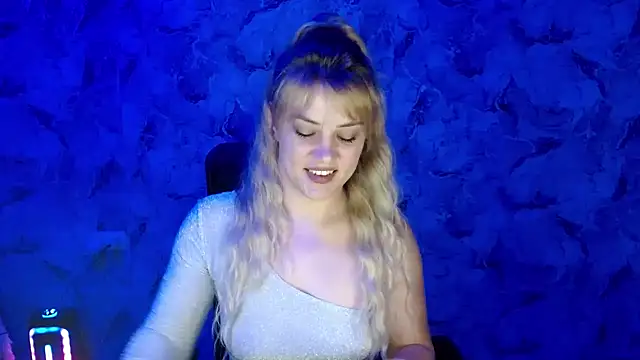 Snapshot of nika_gold1 chatting on 07/28/26, 06:31 nika gold1 online show from 07/28/26, 06:31