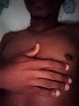 Snapshot of maycon767 chatting on 12/18/25, 04:13 maycon767 online show from 12/18/25, 04:13