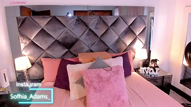 sofhiaa adaams online show from 02/01/25, 05:16