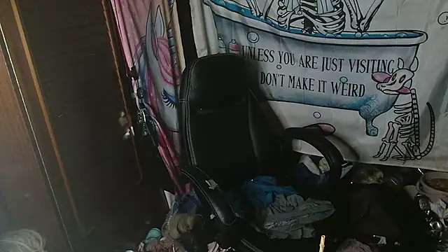 Ombeline1 online show from 04/03/26, 08:07