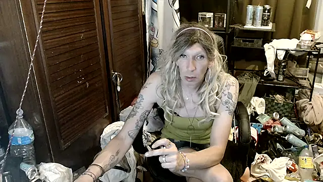 Ombeline1 online show from 07/03/26, 10:27