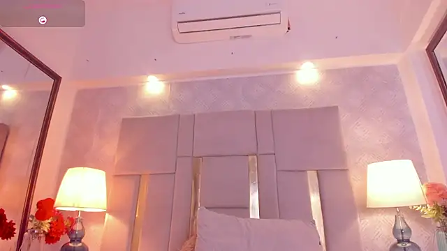 Camilaa Sanchez  online show from 02/10/25, 02:05