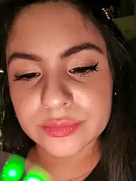 Lia Hurley online show from 01/01/25, 07:41