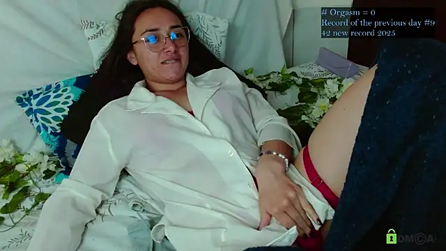 Hot Candy  online show from 02/16/26, 09:00