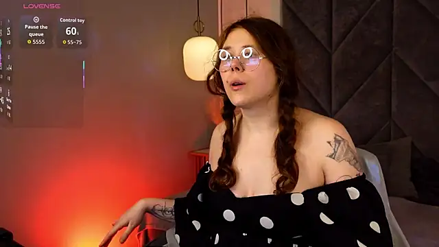 SophiePure online show from 01/16/26, 08:35