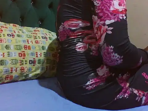 Sexy Riri online show from 05/08/26, 10:48