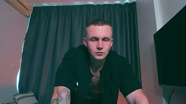 Samuel Andrew online show from 02/04/25, 05:42