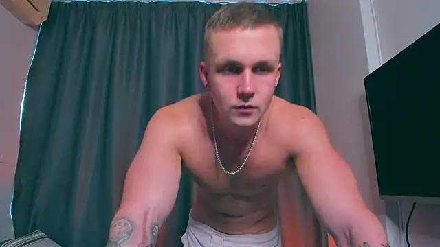 Samuel Andrew online show from 02/08/25, 04:25