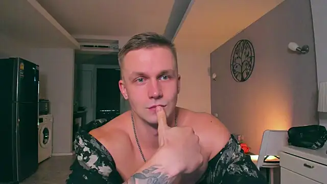 Samuel Andrew online show from 09/30/25, 04:39