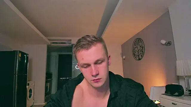 Samuel Andrew online show from 10/10/25, 04:44